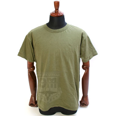 米軍放出品

SOFFE ミリタリー OD T-シャツ
100% SOFT SPUN COTTON

米兵がトレーニング時や戦闘服の中から着るトレーニングT-シャツです。
シンプルで丈夫なシャツですので、普段用などにいかがでしょうか？

※中古品に関しまして、穴があいている場合がございます。予めご了承下さいませ。
※イメージ画像と細部やタグの有無等の仕様が異なる場合がございます。