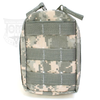 米軍放出品 軍用実物

MOLLE2 LEADERS PKT SET ACU

GPSやボールペン･地図等を入れるユーティリティーポーチです。

内部の二つのパネルはドットボタンで取り外すことでき、正面にはMOLLE対応のポーチ類を追加で取り付ける事ができます。

【サイズ】
サイズ:約17×11×7cm