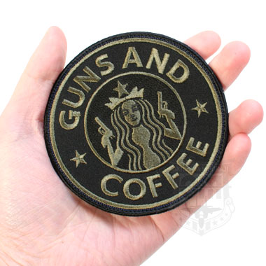 GUNS AND COFFEE BLACK 丸型ワッペン