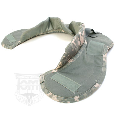 米軍放出品 軍用実物品

IOTV YOKE/COLLAR BACK ASSEMBLY

IMPROVED OUTER TACTICAL VEST YOKE/COLLAR BACK ASSEMBLY

アメリカ軍のインターセプターボディアーマー(IOTV)に使用する襟型アーマーです。
内部にはソフトアーマーが入っており、裏面には蒸れを防ぐ為メッシュ生地になっております。
ベルクロとストラップを使用してボディーアーマーに取付けできます。

※こちらの商品はIOTVの背部側に取付けるパーツになります。
