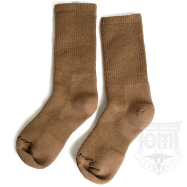 米軍放出品 軍用実物品

DARN TOUGH EXTREME COLD WEATHER BOOT SOCK

やや厚手のミリタリーソックス

ウールやナイロン、スパンデックスの混成生地を使用しており丈夫な作りになっております。

77%:MERINO WOOL 21%:NYLON 
2%:LYCRA SPANDEX


【サイズ】
サイズ:S
BOOTS SIZE
MENS 6.5~8.5 WOMENS:7~9.5

サイズ:M
MENS 8-9.5 WOMENS:10-11.5

サイズ:XL
MENS 14
