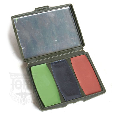 HUNTERS CAMO COMPAC MAKE-UP KIT 3色 フェイスペイント