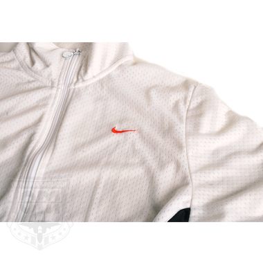 NIKE TRAINING JACKET レディース2500円⇒1500円