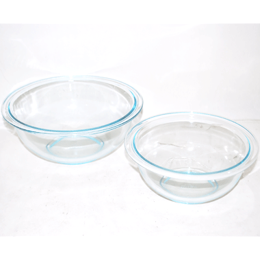 米軍放出品

PYREX ミリタリーボウル クリア MADE IN USA 2個セット

カラー：クリア

サイズ：1.4L、940ml 

素材：ガラス

電子レンジ対応OK。ガスコンロなど直接火に触れるのは不可です。

MADE IN USA

キャンプ、普段使いいかがでしょうか。



