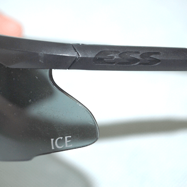 ESS ICE EYEWEAR アイウェアセット 専用ポーチ付き スモーク