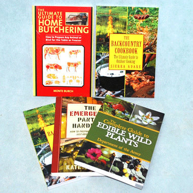 米軍放出品 

ミリタリーサバイバルブック 5冊セット

サイズ：5冊セット

BACKCOUTRY COOKBOOK×2
THE ULTIMATE GUIDE TO HOME BUTCHERING×1
EDIBLE WILD PLANTS×1
EMERGENCY PANTRY HANDBOOK×1

お部屋やショップに飾ってもおしゃれになりそうです。

※米軍放出品の為、画像の程度とは若干異なる場合がございますので予めご了承下さい。
(キズ、へこみ、汚れ、穴あき、ほつれ、文字書入れ(名前、ナンバー)など