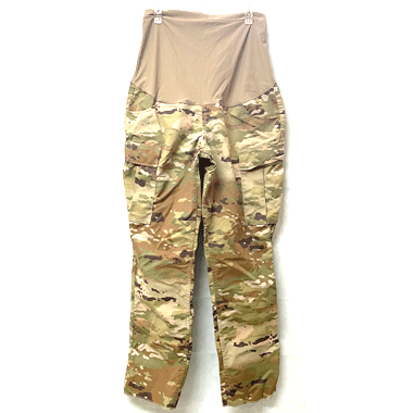 米軍放出品 軍用実物

IMPROVED SLACKS MATENITY UNIFORM マタニティ パンツ マルチカモ

カラー：マルチカモ

サイズ
S-R(約80-84cm)　股下：約80cm
L-R(約96-100cm)　股下：約81cm

素材：ナイロン50％　コットン50％

リップストップ生地

妊婦用

ウエスト部分は伸縮性の高い素材で腹部が圧迫を軽減する作りになっております。

ベルトループ、ポケットなどが少ない簡易的なつくりです。

※米軍放出品の為、画像の程度とは若干異なる場合がございますので予めご了承下さい。
(キズ、へこみ、汚れ、穴あき、ほつれ、文字書入れ(名前、ナンバー)など

