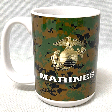 米軍放出品

USMC SERGEANT 三等軍曹 マグカップ マーパット

カラー：マーパット

サイズ：約12cm 直径約8.5cm

コレクションにいかがでしょうか。

※米軍放出品の為、画像の程度とは若干異なる場合がございますので予めご了承下さい。
(キズ、へこみ、汚れ、穴あき、ほつれ、色味、文字書入れ(名前、ナンバー)など