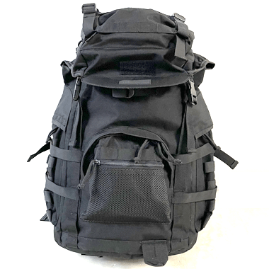 米軍放出品

HIGHLAND TACTICAL バックパック 防水 ブラック

カラー：ブラック

サイズ：約54×35×20cm

メインポケットは内側が防水加工が施されております。

内側背面にスチールポールが2本ございます。

あまり使用感はございません。

側面はモール付きの縦長ポケット

※中古品の為、画像の程度とは若干異なる場合がございますので予めご了承下さい。
(キズ、へこみ、汚れ、穴あき、ほつれ、色味、文字書入れ(名前、ナンバー)など