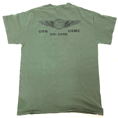 米軍放出品

USN USMC ミリタリープリントTシャツ OD

カラー：OD

サイズ：不明（Mサイズほど）
着丈:約66cm 身幅:約49cm 肩幅:約46cm 袖丈:約19cm

素材：コットン100％

胸にワンポイント、バックにプリントがございます。

※少し使用感ございます。

※米軍放出品の為、画像の程度とは若干異なる場合がございますので予めご了承下さい。
(キズ、へこみ、汚れ、穴あき、ほつれ、文字書入れ(名前、ナンバー)など