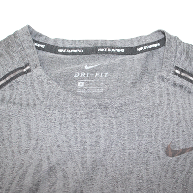 NIKE RUNNING DRIFIT トレーニングシャツ 