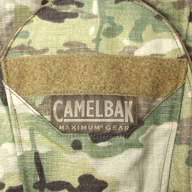 CAMELBAK THERMOBAK3L 100oz ハイドレーションパック 付き マルチカモ