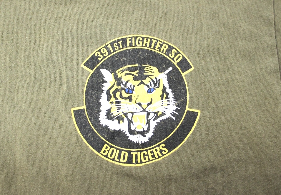 BOLD TIGERS Tシャツ OD