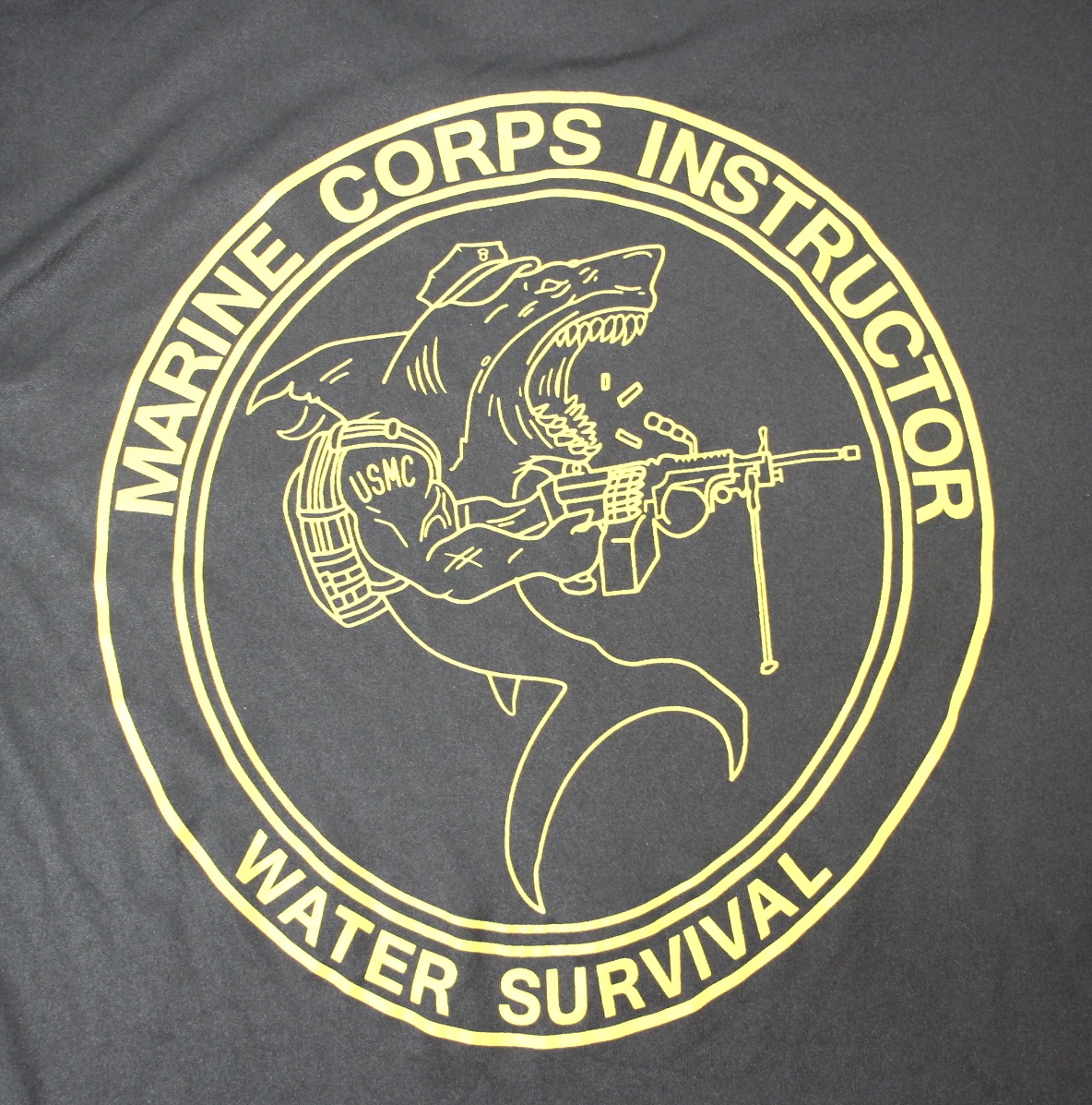 MARINE CORPS INSTRUCTOR WATER SURVIVAL プリントTシャツ ブラック