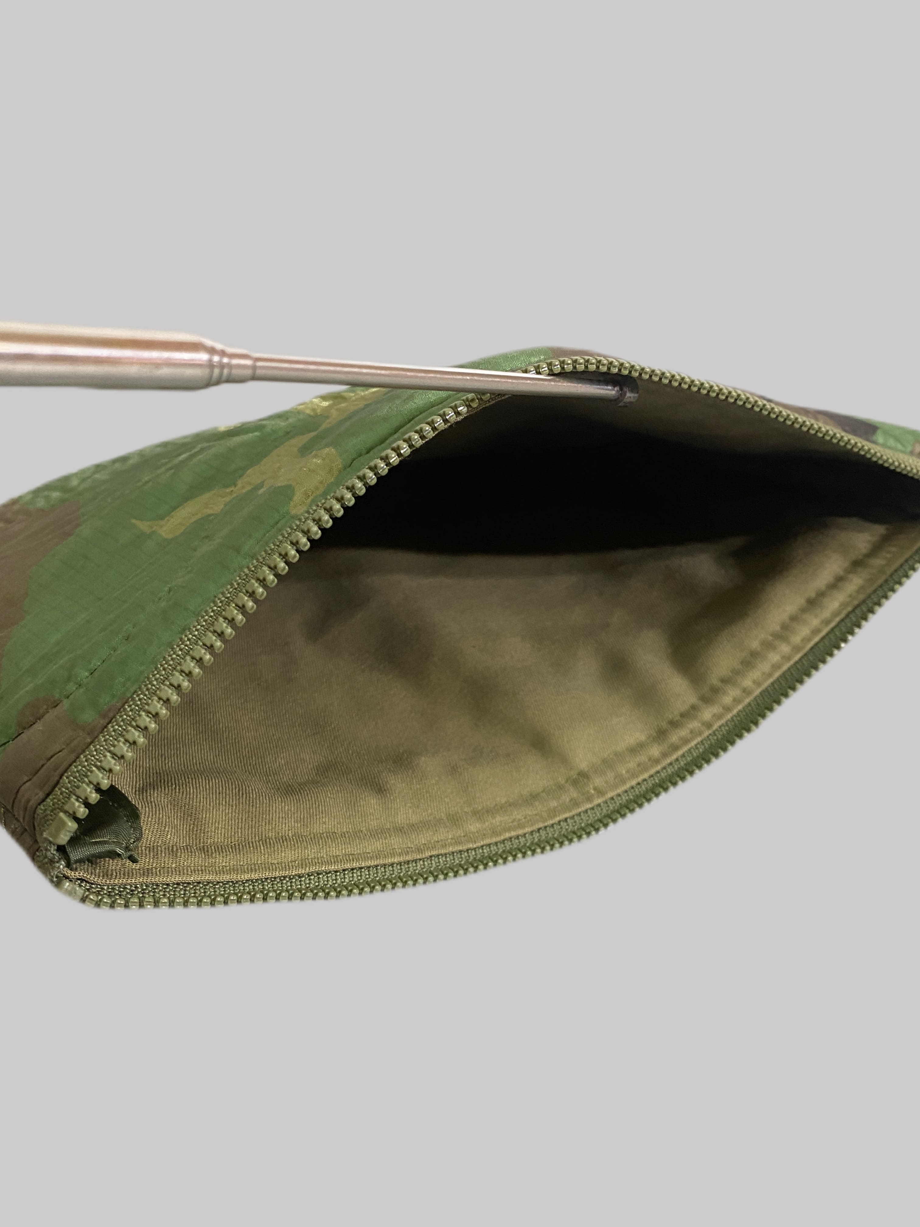 米軍実物 PONCHO LINER REMAKE POUCH リメイクポーチ