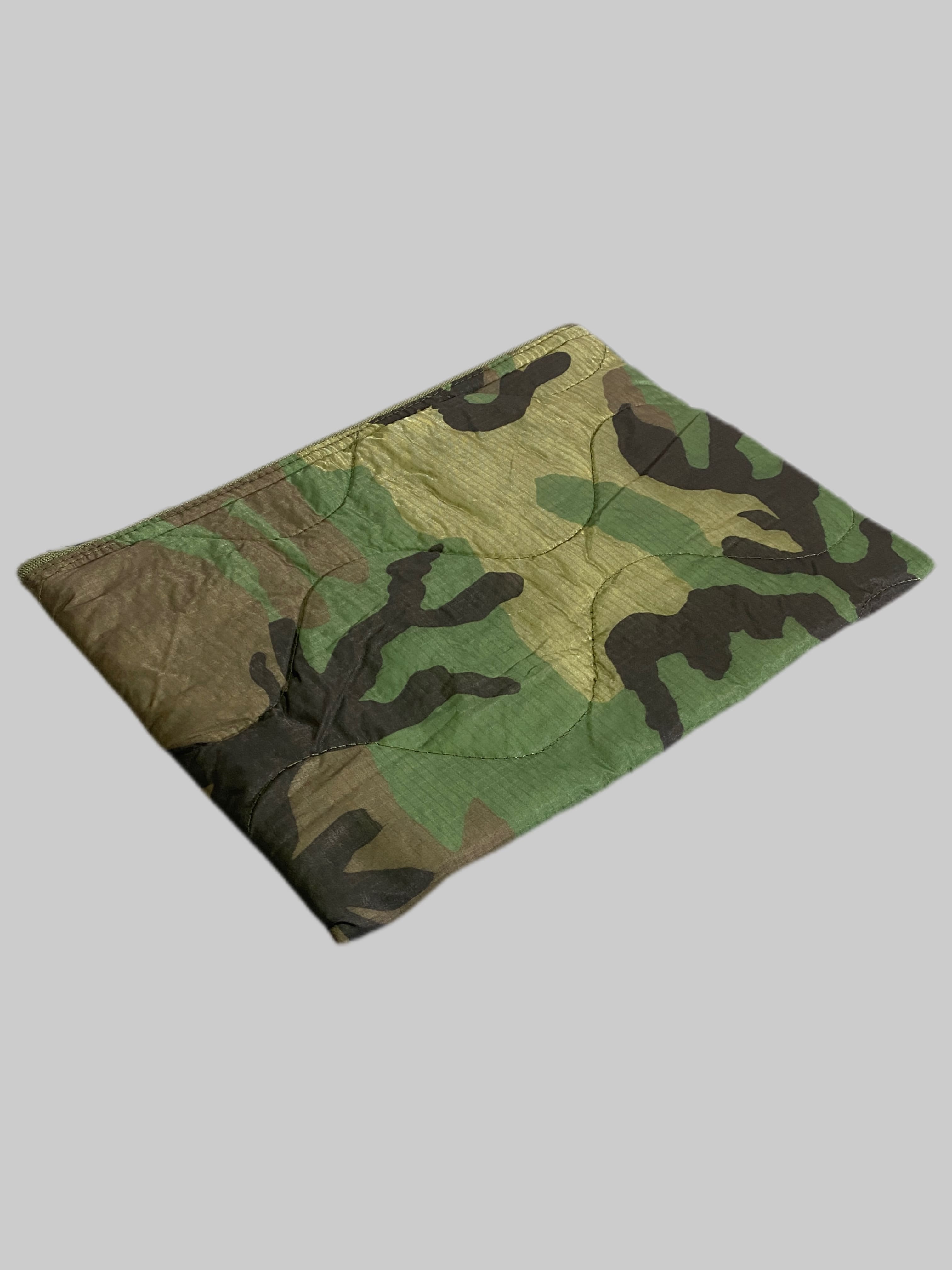 米軍実物 PONCHO LINER REMAKE POUCH リメイクポーチ