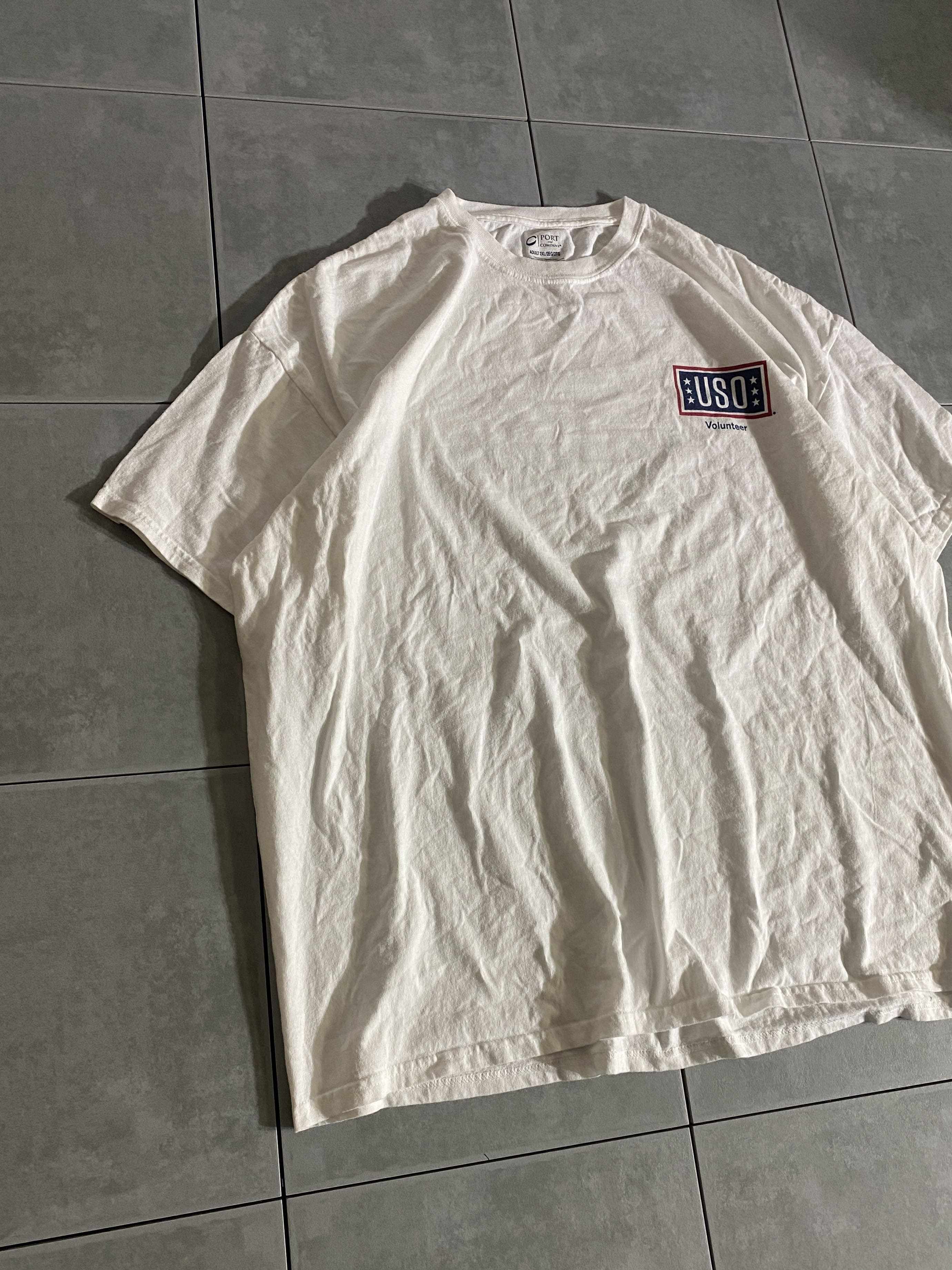 【PORT&COMPANY】USO VOLUNTEER S/S TEE