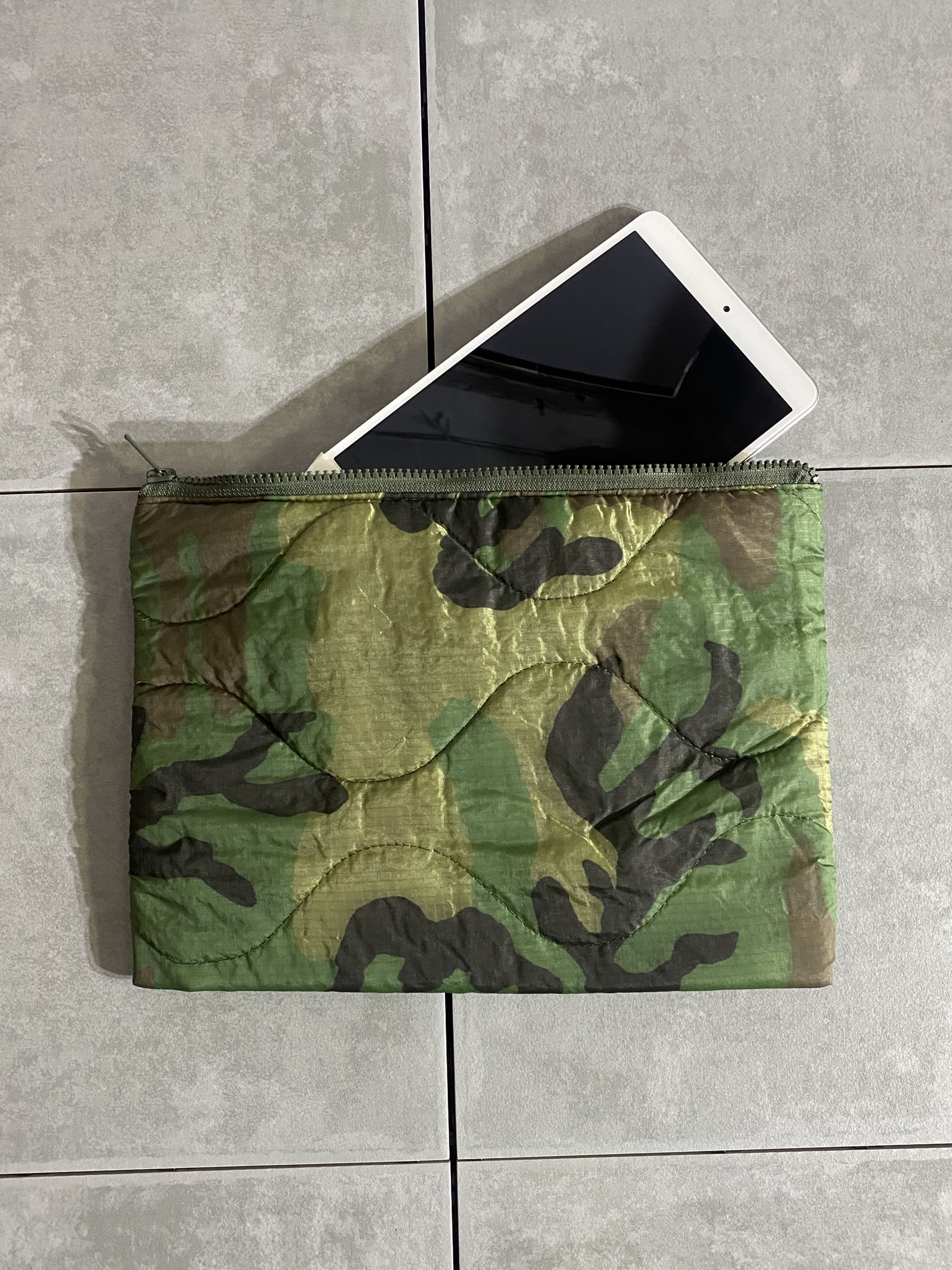 米軍実物 PONCHO LINER REMAKE POUCH リメイクポーチ