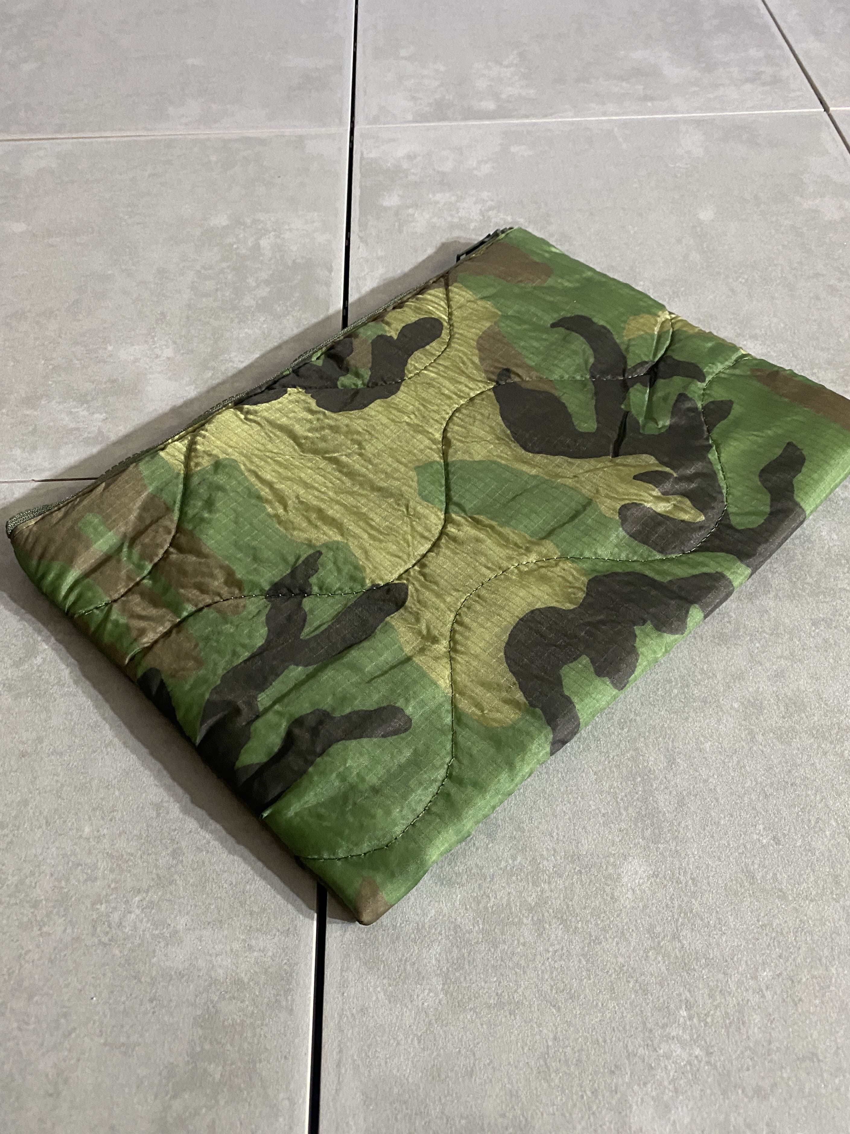 米軍実物 PONCHO LINER REMAKE POUCH リメイクポーチ