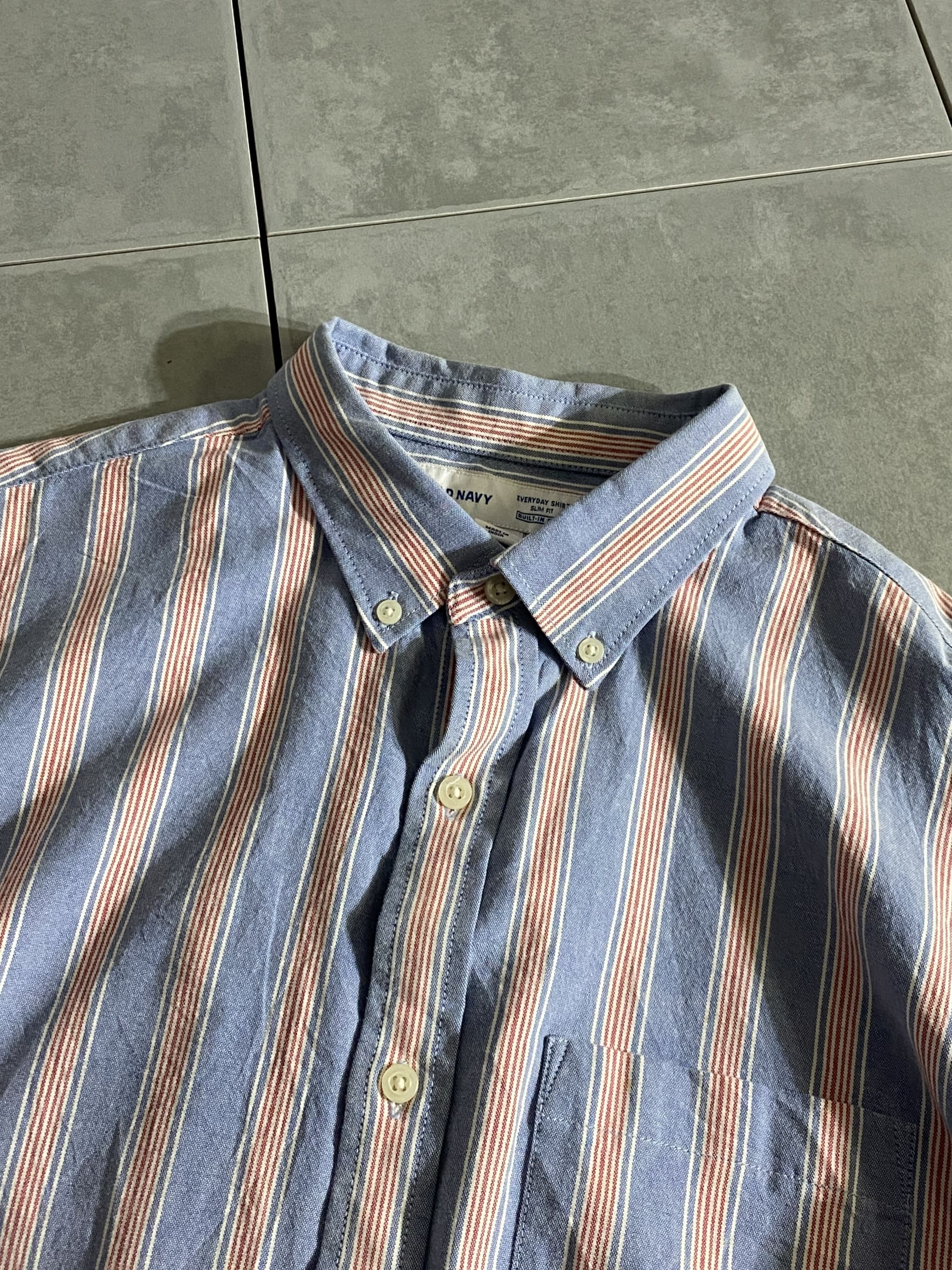 【OLD NAVY】STRIPE BUTTON DOWN SHIRT