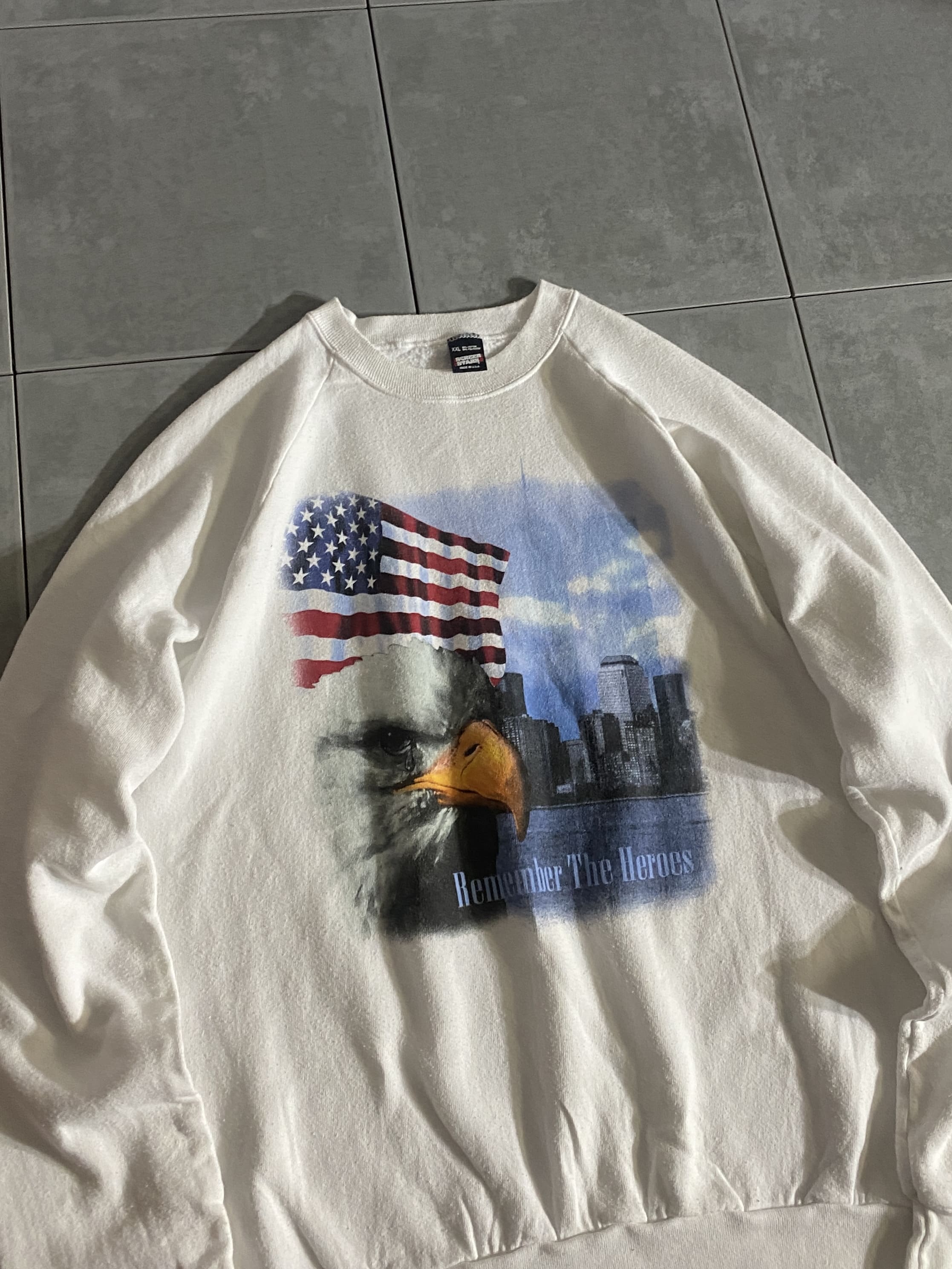 【SCREEN STARS】Remember The Heroes Sweatshirt MADE IN USA