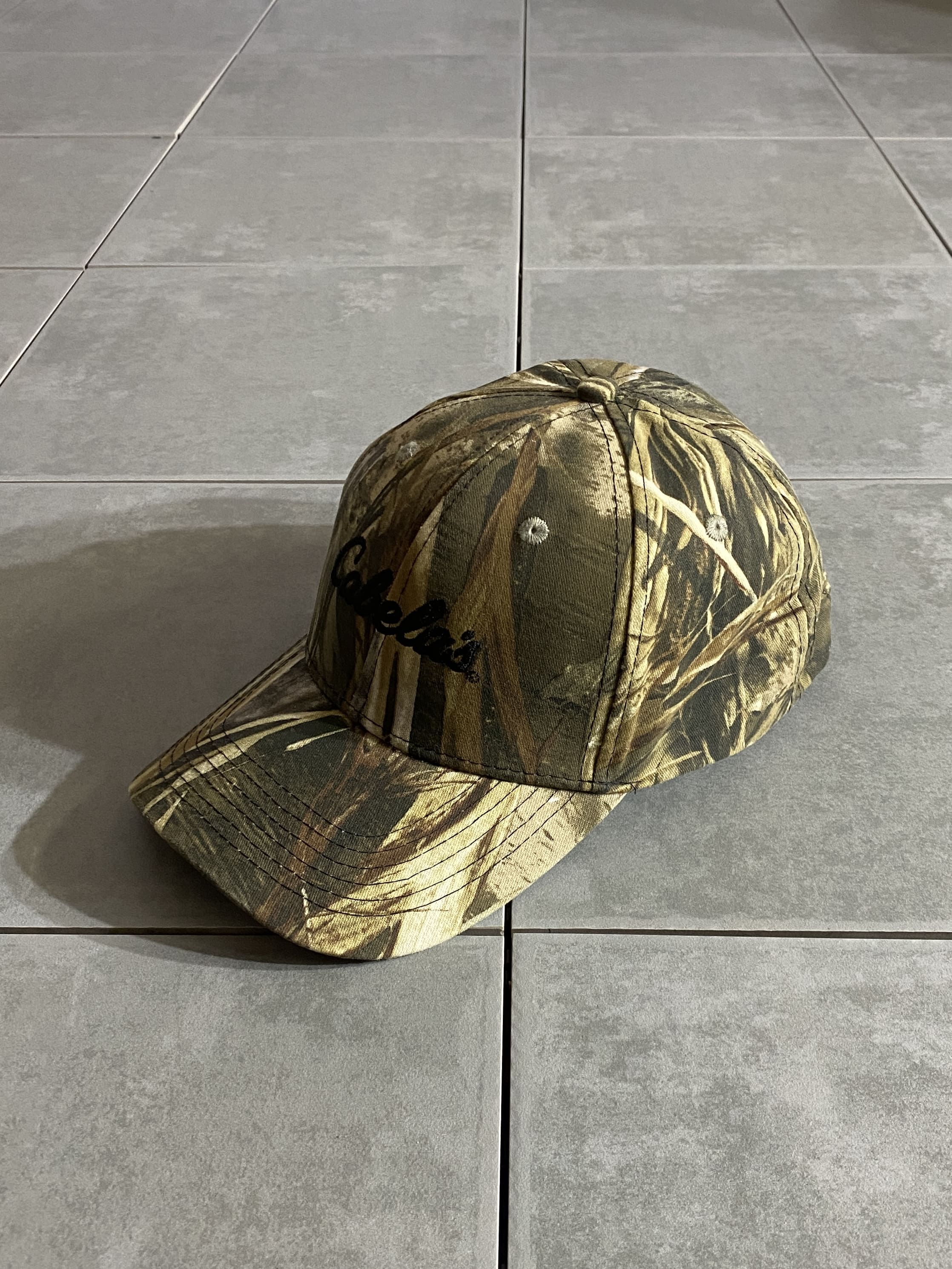 Cabelas

【Cabelas】6Panel Cap Real Tree Camo

【カラー】Real Tree Camo

【サイズ】FREE

【素材】コットン60％　ポリエステル40％

Cabelasの6パネルキャップ。

形くずれしにくい６枚パネル構造と年間を通して着用可能な
しっかりとした素材を使用しています。

男女共に着用可能なサイズ調整できるスナップバック。

リアルツリー柄がコーデの良いアクセントになっております。

※画像の程度とは若干異なる場合がございますので予めご了承下さい。
(キズ、へこみ、汚れ、穴あき、ほつれ、文字書入れ(名前、ナンバー)など