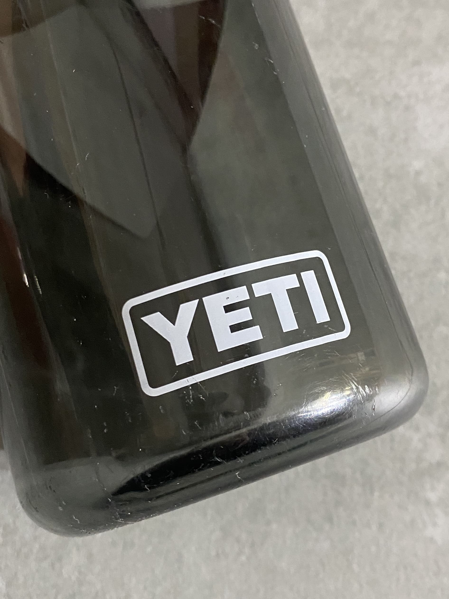 【YETI】USMC Water Bottle