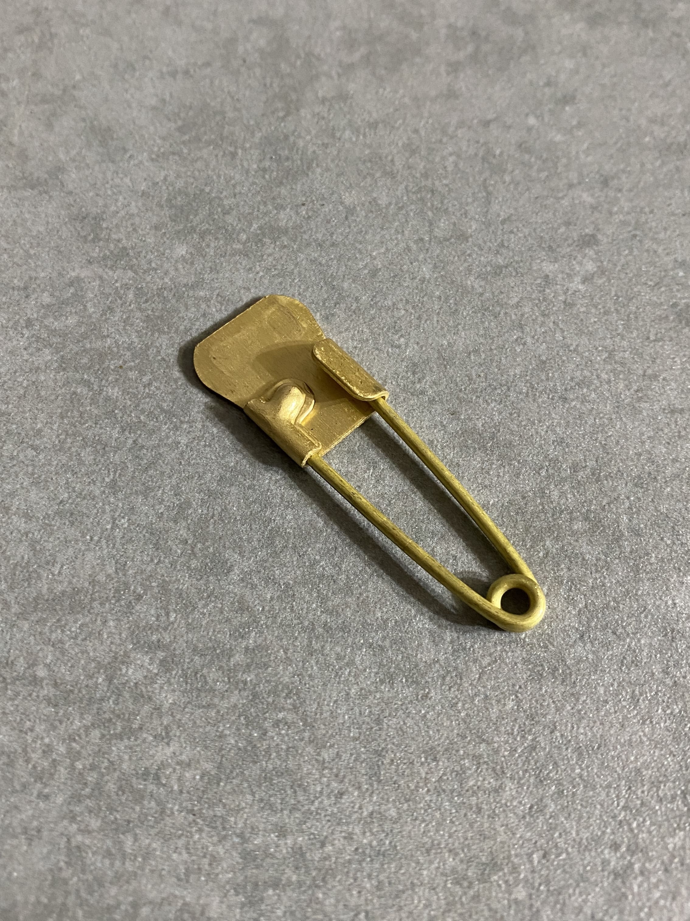 Laundry pin