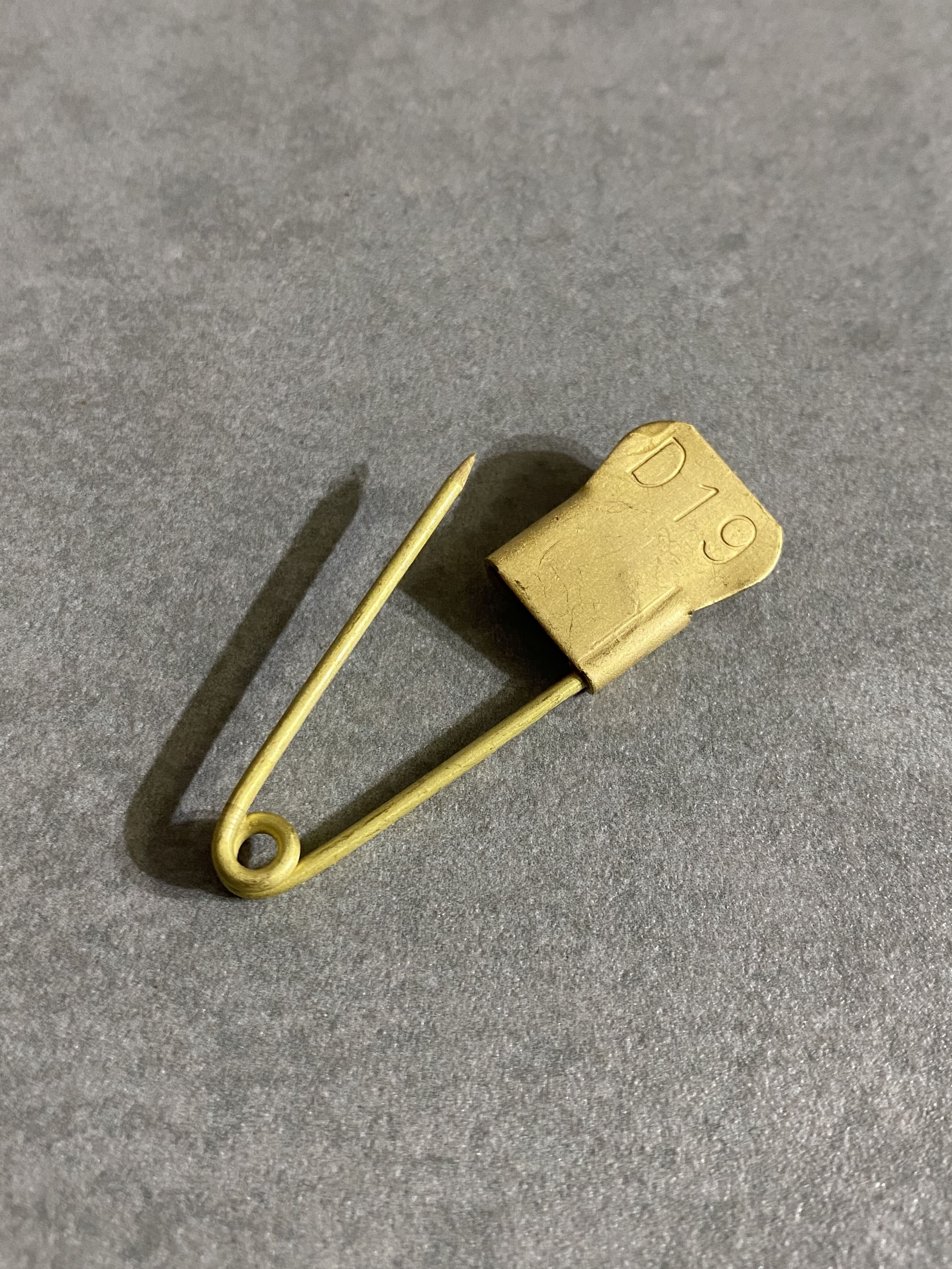 Laundry pin