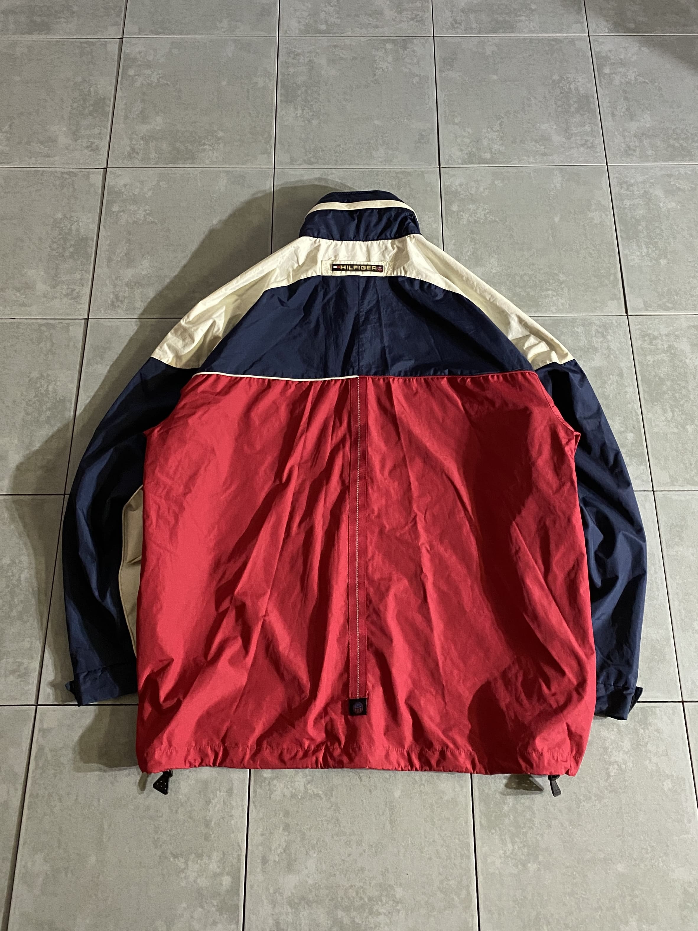 【TOMMY HILFIGER】Water Stop Nylon Jacket