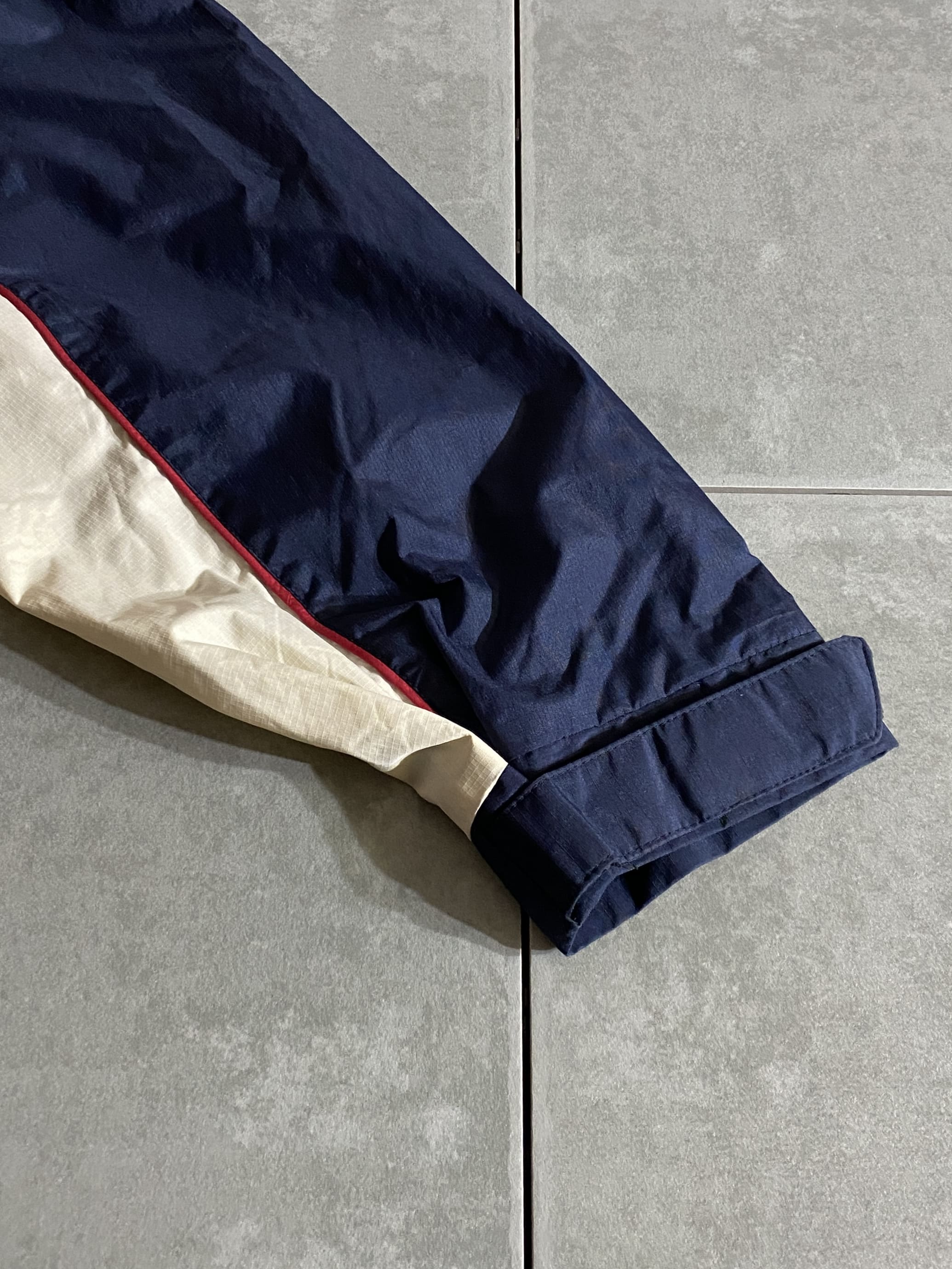 【TOMMY HILFIGER】Water Stop Nylon Jacket