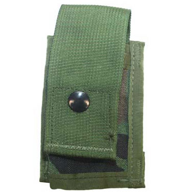 米軍放出品 軍用実物

MOLLE 40MM HIGH EXPLOSIVE SINGLE 

40mmグレネードを1つ収納する事のできるMOLLEポーチです。
ウッドランドカラー、フラップはドットボタンで留めるタイプとなっております。

【サイズ】
サイズ:約11×8cm
