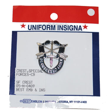 米軍放出品

US SPECIAL FORCES
UNIFORM INSIGNA

アメリカ陸軍「ARMY」特殊部隊 グリーンベレー
のピンバッチ

デザイン的にもカッコイイので、コレクション、
飾り、バッグ等のアクセサリーとしていかがでしょうか？