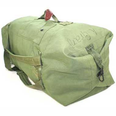 US ダッフルバッグ ナイロン DUFFEL BAG 米軍 放出の商品詳細 