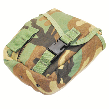 SAFARILAND CARRIER CANTEEN COVER 2 QUART WOODLAND