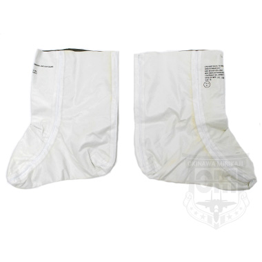 米軍放出品 軍容実物

CWU-86/P SOCK,FLYERS,RUGGEDIZED ANTI-EXPOSURE

CWU-86/Pフライトスーツ専用ソックス

外側：ホワイト　内側：ODカラー
薄く丈夫なナイロンに似た素材で作られています。

2枚(1足)セットでの販売です。