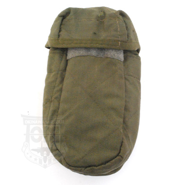 米軍放出品

LIGHT AIMING INFRARED AN/PAQ 4A POUCH
赤外線ポーチ ODカラー

ベルクロタイプの開閉
アリスクリップ装着
ヘビーナイロン素材

赤外線のデバイス等を保護するポーチです。

【サイズ】
約19×8×5cm