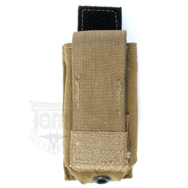 米軍払い下げ品 軍用実物

EAGLE 45 SINGLE PISTOL MAG POUCH
MC-S45P-MS-COY

45口径のシングルピストルマガジンが1本収納できるポーチ、内部にインサートが入っており、マガジンをしっかりと保持できます。フラップはベルクロ固定タイプ、状況に応じてオープントップマグポーチとしても使用する事が可能です。


【サイズ】
サイズ:約13×5×2cm