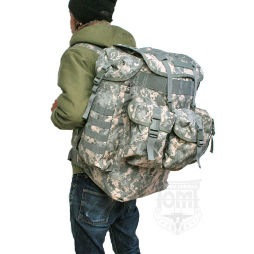 Flying circle clearance large field pack