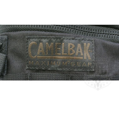 CAMELBAK TRI-ZIP BLACK 米軍払い下げ品